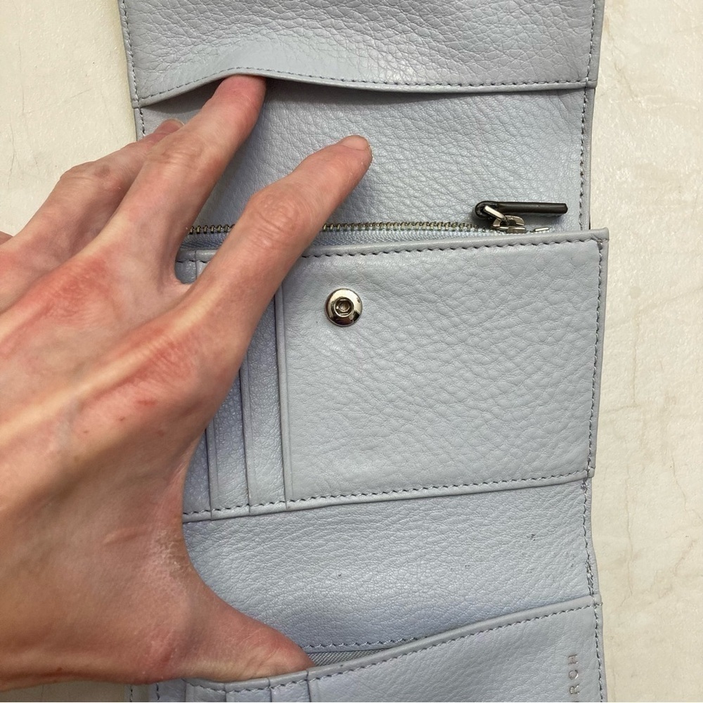 Tory Burch light blue leather wallet - Picture 16 of 16